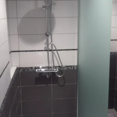 فندق - Restaurant Eugenie بونتورسون