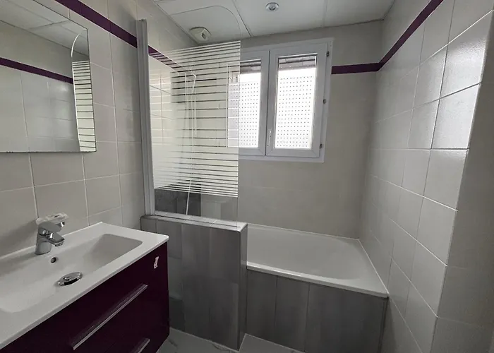 - Restaurant Eugenie Pontorson