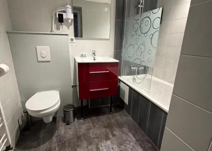 - Restaurant Eugenie Hotel 3*