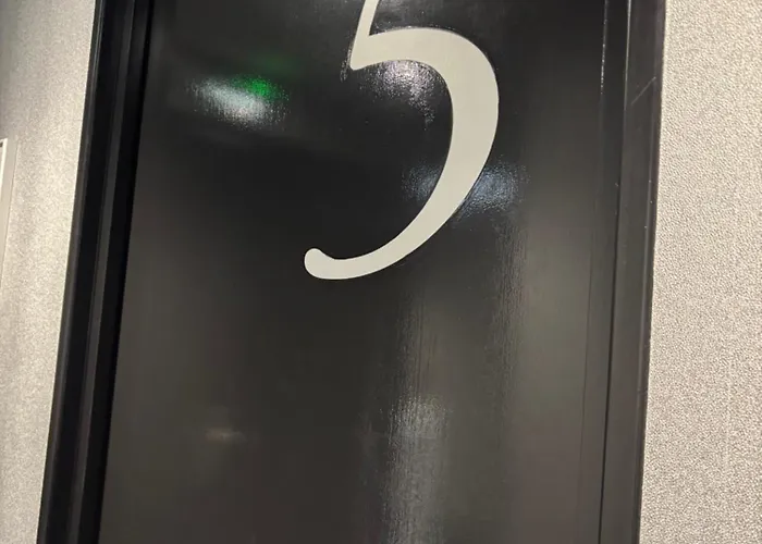 - Restaurant Eugenie 3* Pontorson