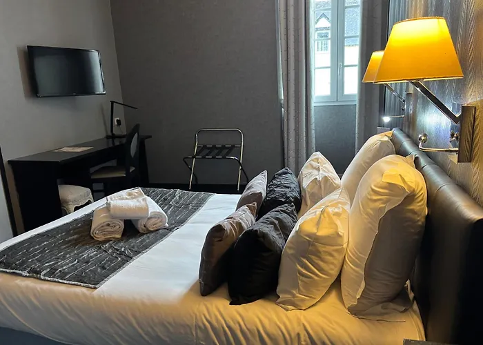 Hotel - Restaurant Eugenie 3*