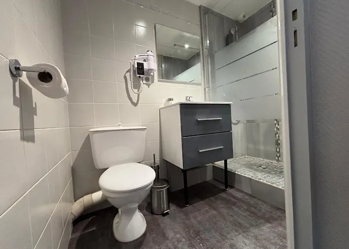 - Restaurant Eugenie 3* Pontorson