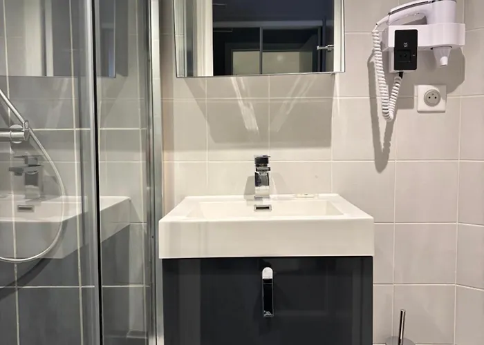 - Restaurant Eugenie 3*