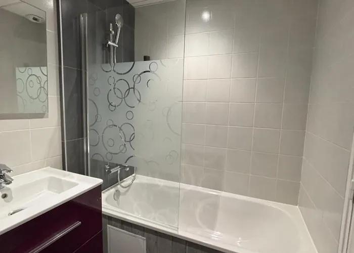 - Restaurant Eugenie Pontorson